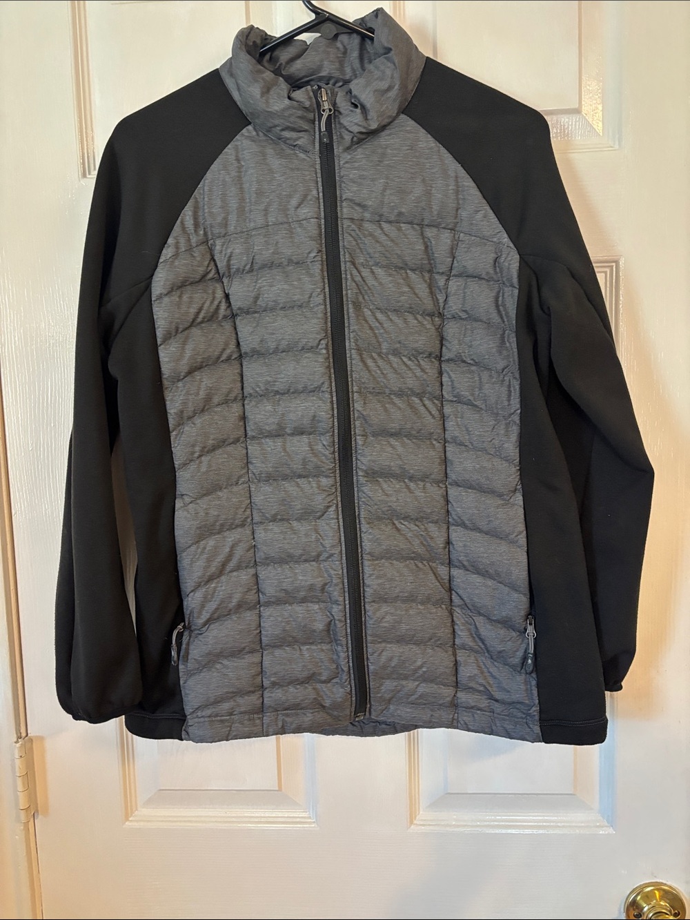 ZeroXposur Black and Gray Quilted Hybrid Puffer Jacket